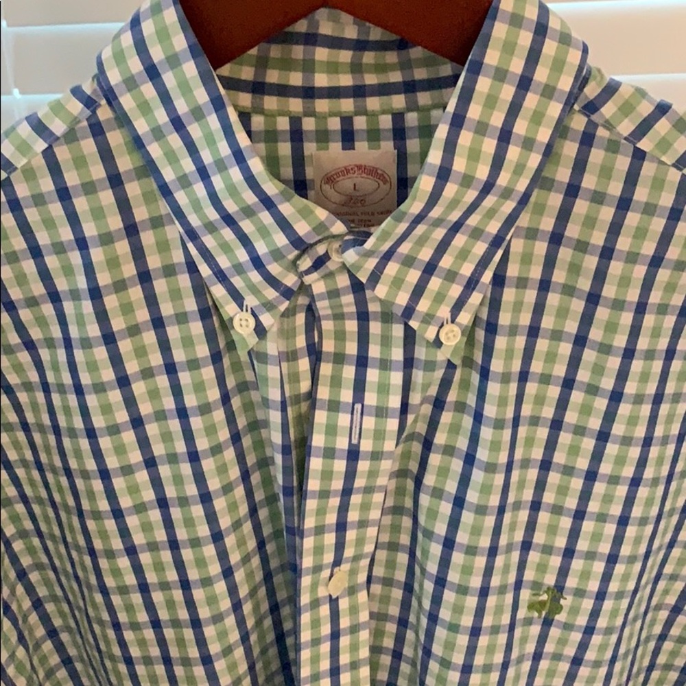 Brooks Brothers Madison fit L button down shirt
